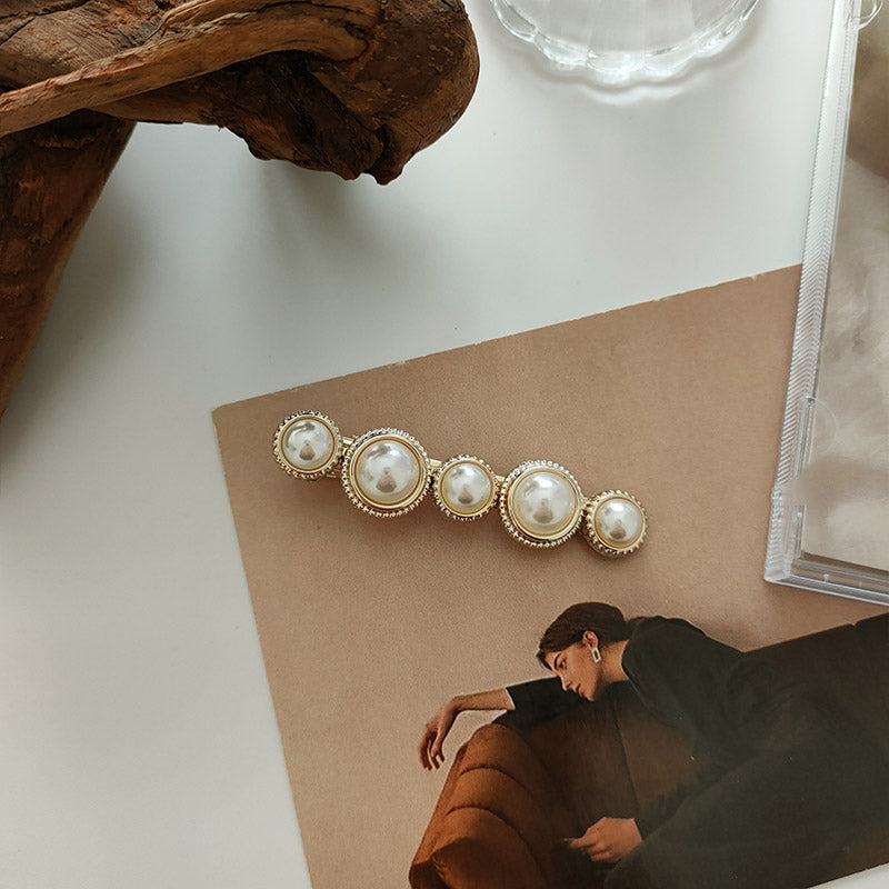 Pearl Design Hair Clip